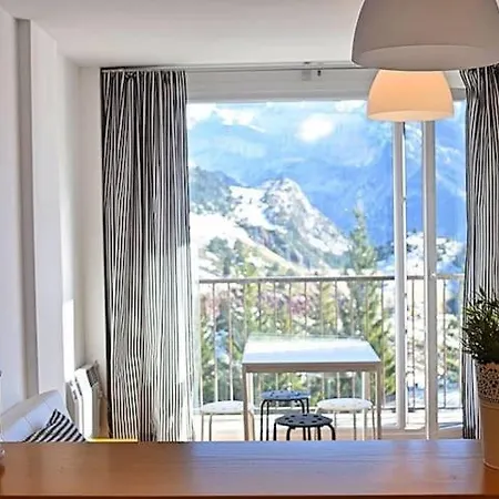 Montblanc En El Centro De Apartman
